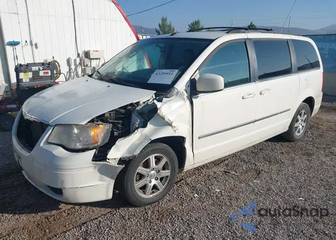 2009 Chrysler Town & Country Touring from USA, damaged, VIN 2A8HR54199R512957
